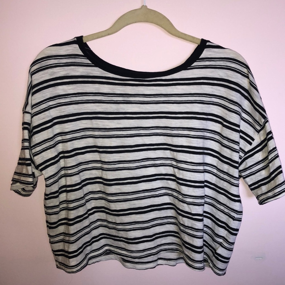 American Eagle crop top